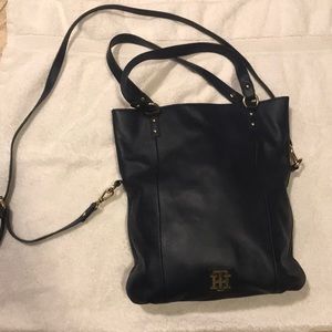 Navy blue Tommy Hilfiger purse